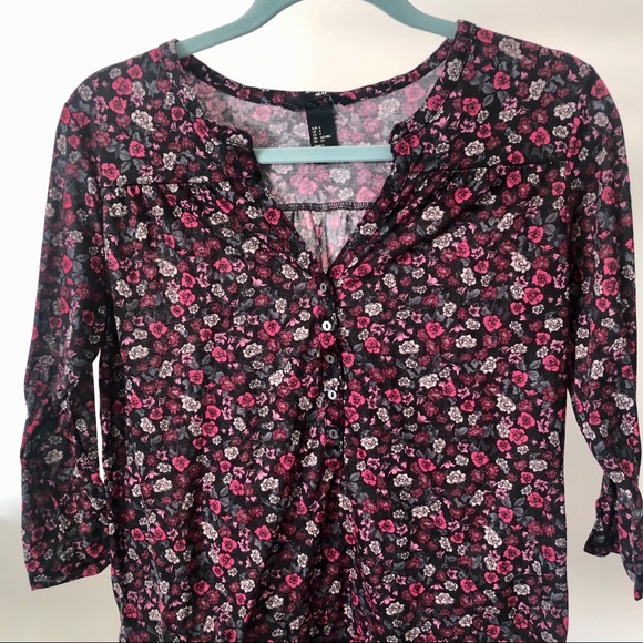 H&M floral print 3/4 sleeve blouse - Picture 3 of 7